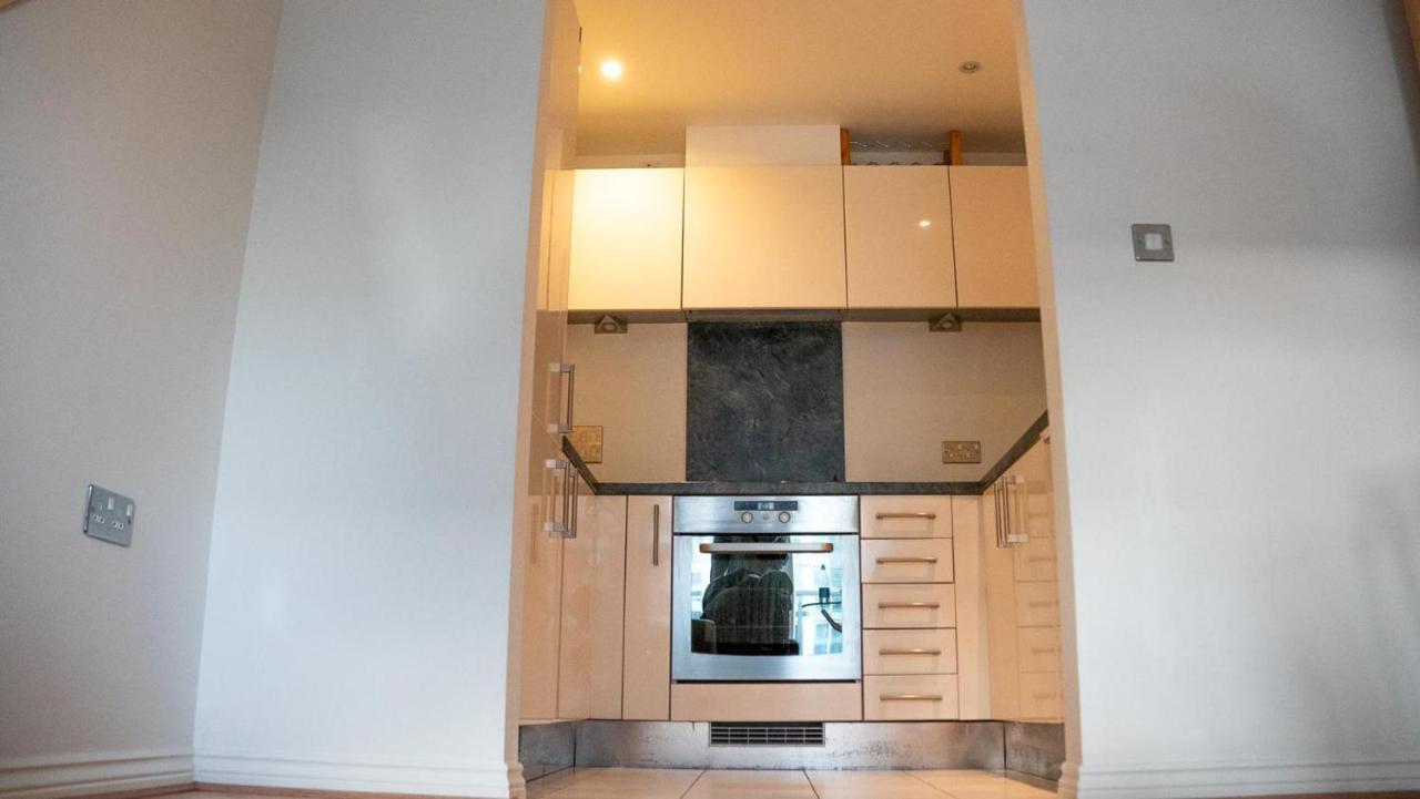 Cosy One-Bed Apartment In Central Londres Extérieur photo